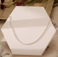 BRAND NEW STUNNING SIMPLE YET