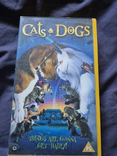 Cats and dogs - 2001, video