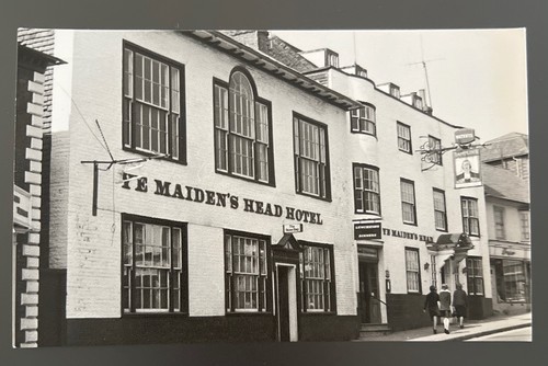 Postcard maiden head - maiden's,