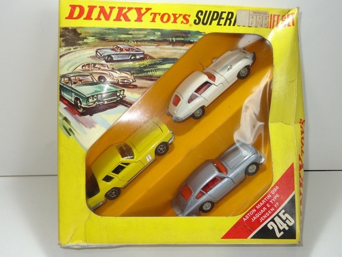 Dinky gift set 245 - dinky, aston