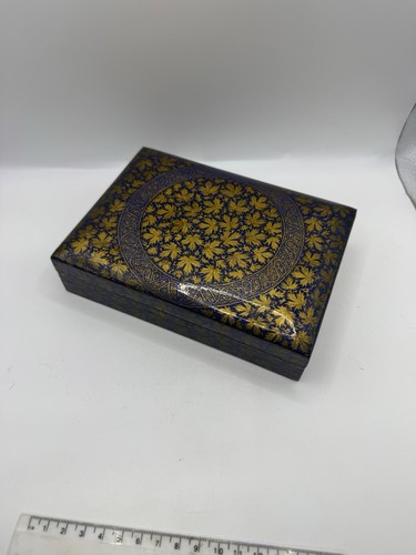 Vintage painted wooden - vintage,