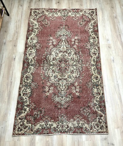 Handwoven vintage red - 4'x7',