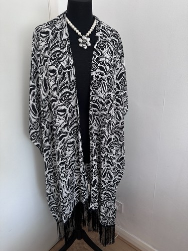 New peacocks black white - black, &