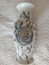 Large Oriental Style Vase