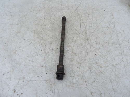 Suzuki 370 front spindle - sp,