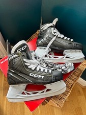 ccm ice hockey skates size 5.5 (UK) perfect condition with blade guards and bag