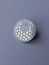 Golf Ball metal / enamel pin