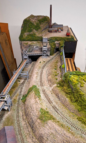 Oo9 gauge model railway - 1:76,