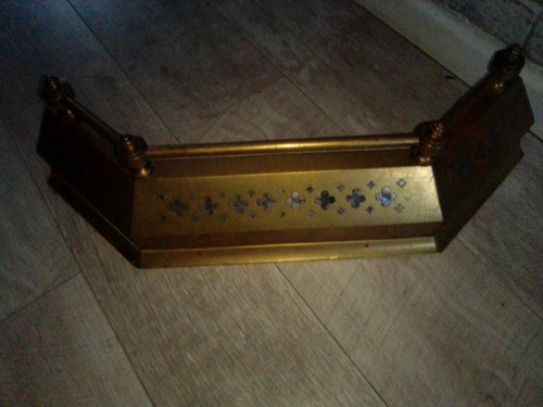Brass fire fender - brass,