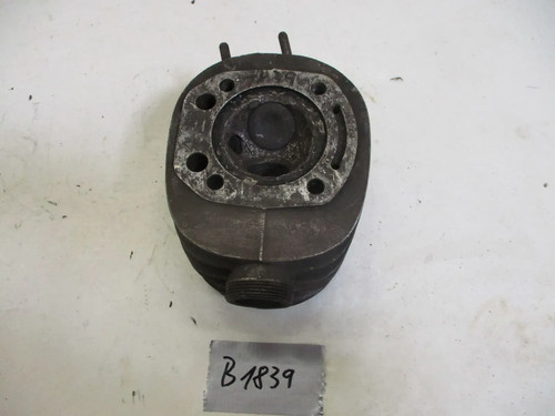 Cylinder head right - head,