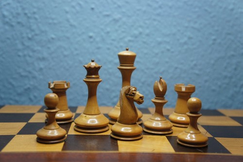 Antique wooden chess set - wooden, b&co