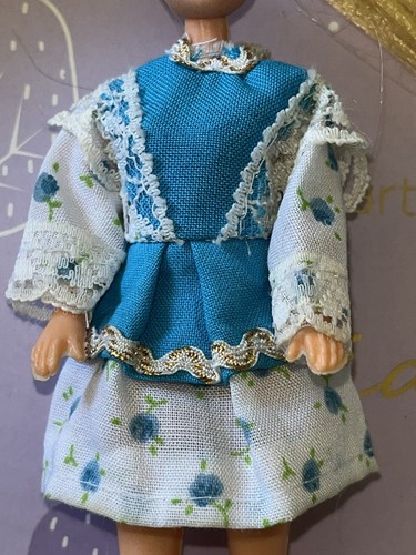Pippa doll size blue - size,