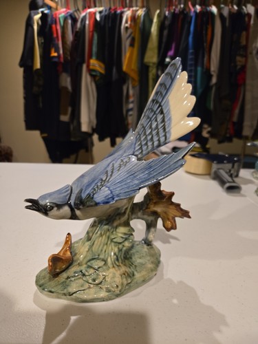 Stangl blujay with leaf 3716 - stangl,