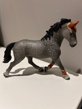 Schleich Horse Club, Mia’s