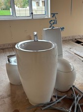 Modern Designer-Style Bathroom