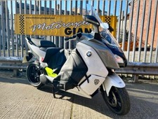 BMW C EVOLUTION ABS ELECTRIC SCOOTER 2016 - BEATS YAMAHA TMAX