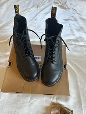 Dr. Martens 1460 Pascal