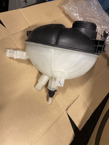 Coolant tank mercedes - tank,