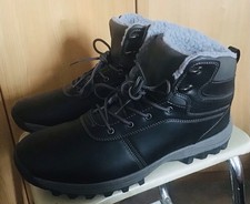 MENS BLACK SHERPA FUR LINED OUTDOOR WATERPROOF WINTER BOOTS SIZE 11. NEW