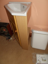 Corner Sink and WC White Never Used (NO TAPS)