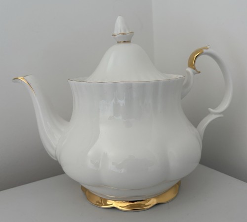 Royal albert val teapot - royal, d’or