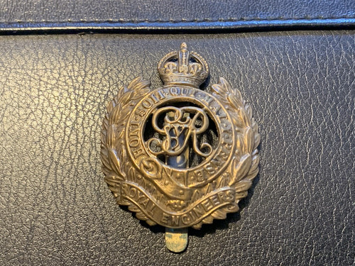 Royal engineers cap badge - cap,