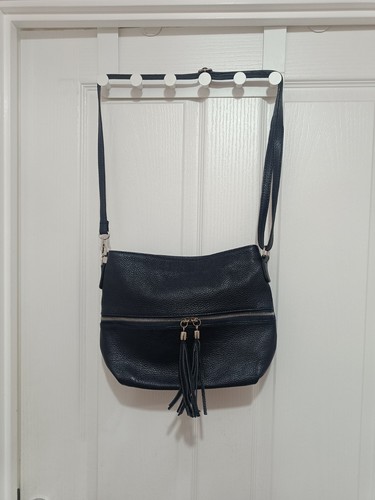 Navy blue pebbled leather - navy,