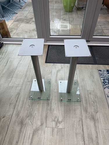 Target hifi glass base with - target,