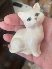 Vintage Royal Doulton cat/