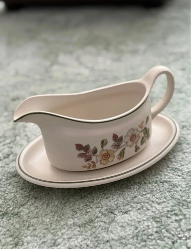 Autumn leaves gravy boat - gravy,