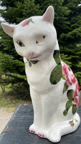 Wemyss cat roses - in,