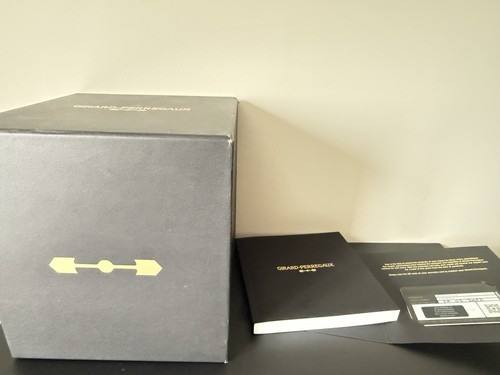 Girard perregaux laureato 42mm - girard-perregaux,
