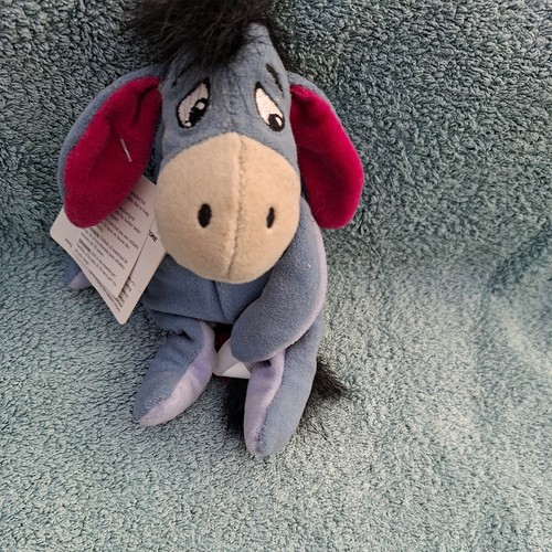 Disney store winnie the - store,