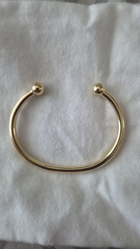 9ct gold solid torque bangle - 9ct,