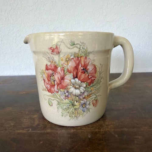Vintage shaker and thangs - and,