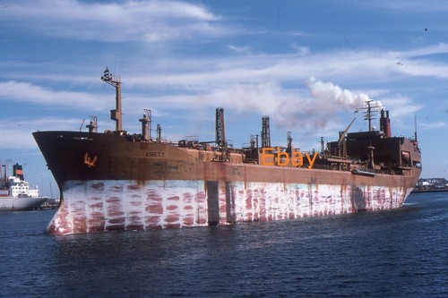 35mm slide oil tanker - -,