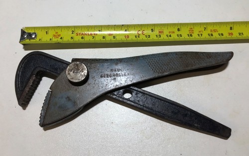 Adjustable wrench zbirovia - adjustable,