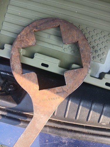 Wrench pulley adjusting - wrench,,