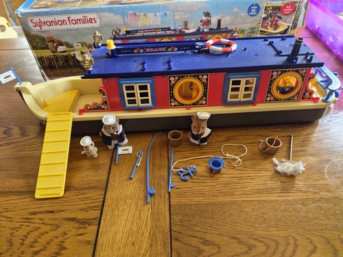 Sylvanian families waterside - families,
