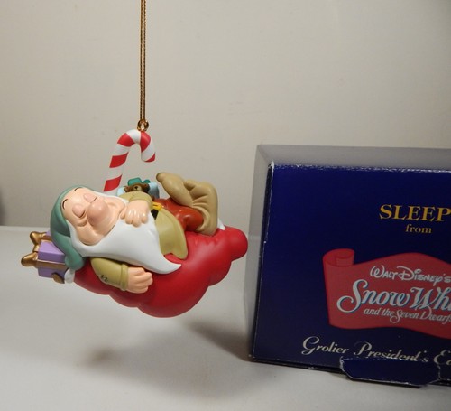 Disney sleepy christmas - disney,