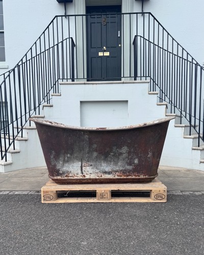 Antique cast iron empire - empire, bath