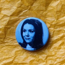 Diana Rigg Emma Peel 25mm Pin