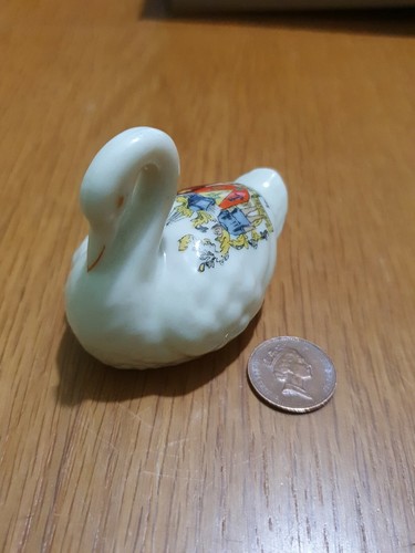 Crested ware china swan - crested,