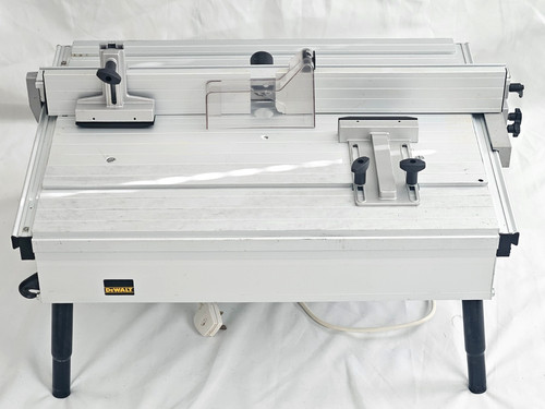 Dewalt de2000 router - table, +