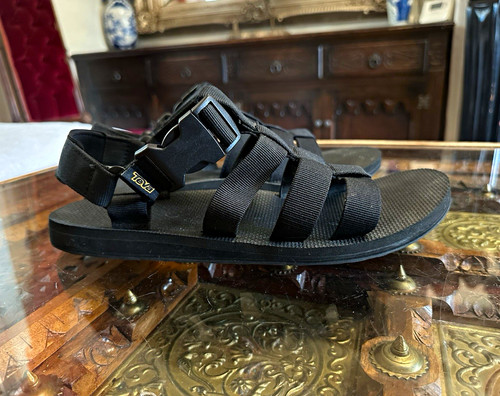 Teva black buckle adjustable - black,