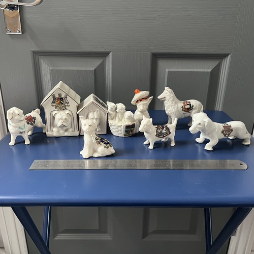 Crested ware dogs job - of, 9