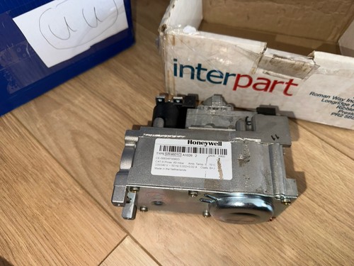 Baxi 236579 gas valve - 236579,