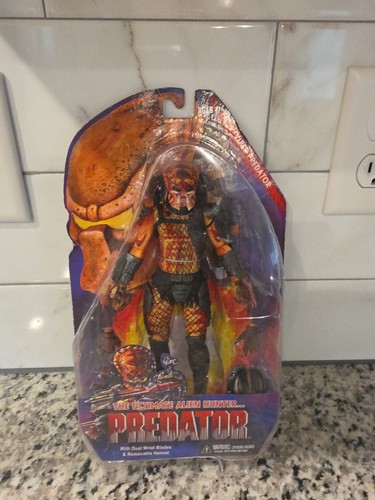Neca toys predator - neca,