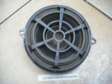 8200439474  A GENUINE RENAULT MEGANE CONVERTIBLE REAR WING SPEAKER
