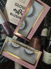 12 items Make Up Accessories